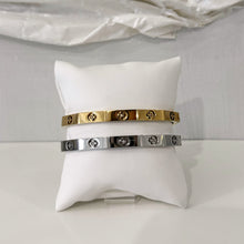 Load image into Gallery viewer, Floweret Bangle

