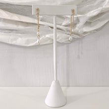 Load image into Gallery viewer, Perle Drip Earrings

